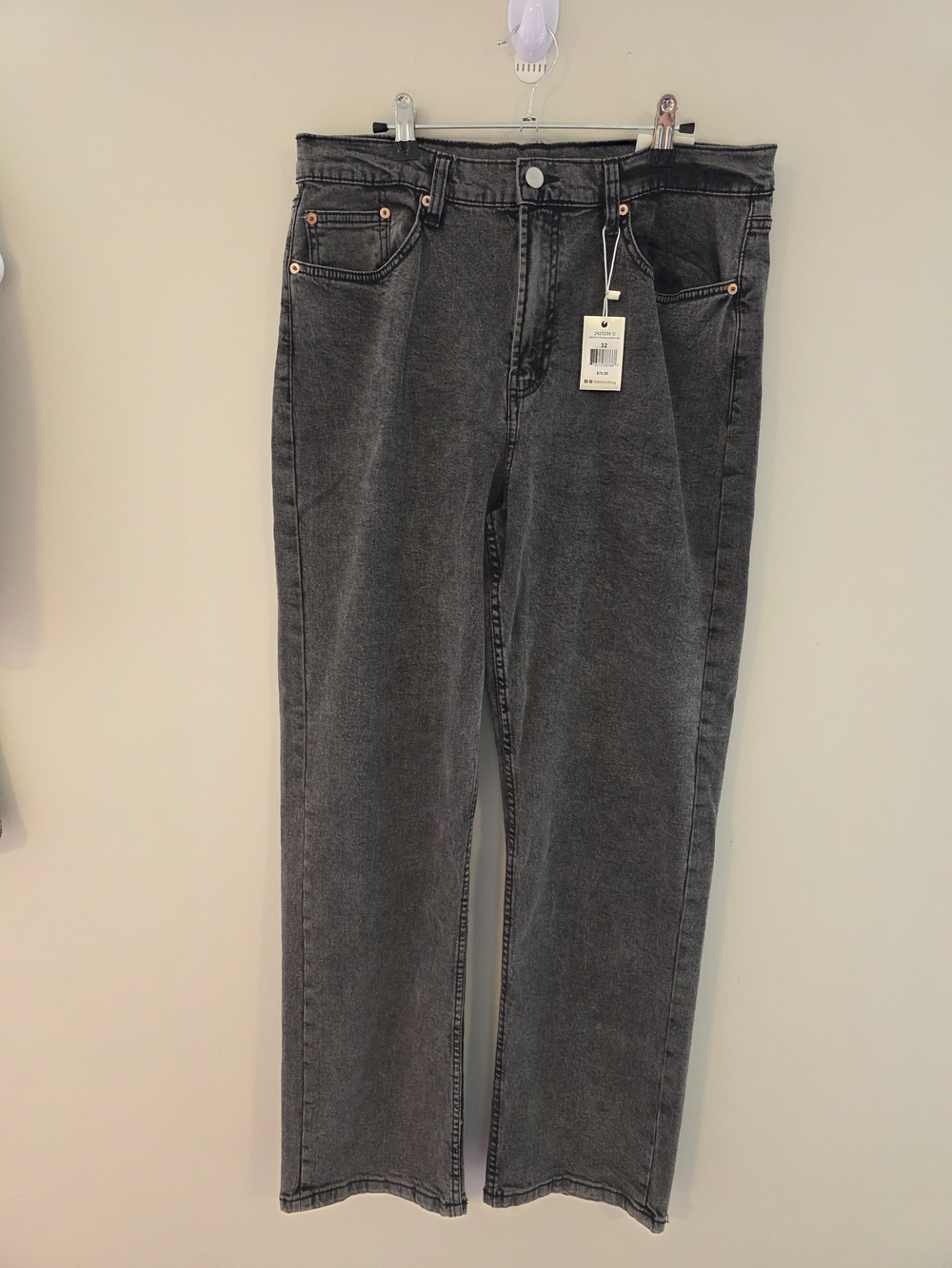Dex dylan High Rise Relaxed Straight Leg Jeans in Washed Black